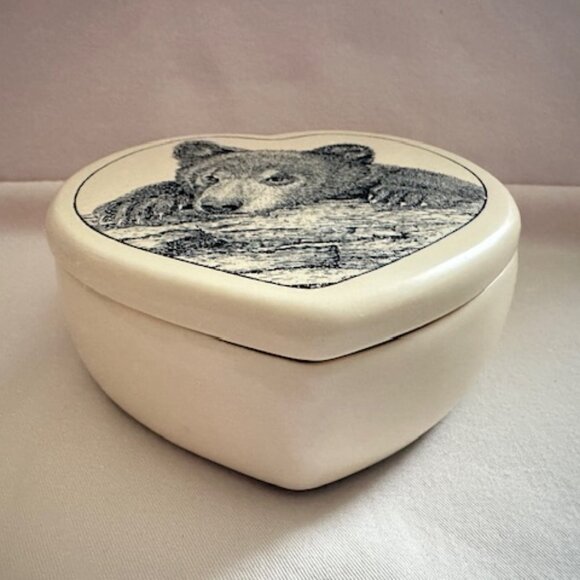 Vintage Etched Bear Cub Trinket Box - Picture 6 of 9